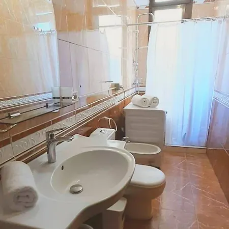 Vollga View Апартаменты Дуррес